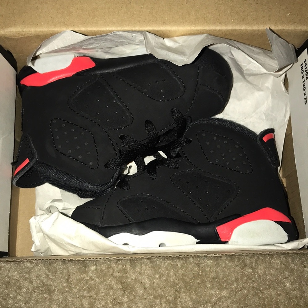 Jordan 6 Retro